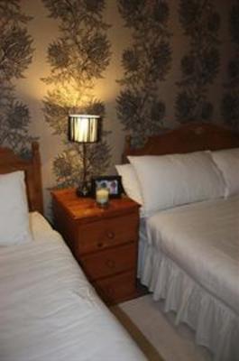фото отеля Ravenous Beastie Guest House Edinburgh
