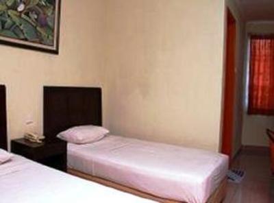 фото отеля Plaza Hotel Mangga Dua