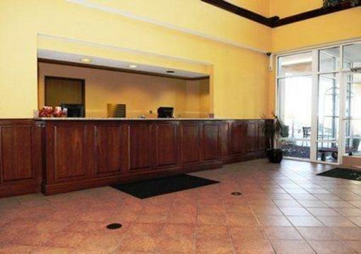 фото отеля Quality Suites Airport Kansas City