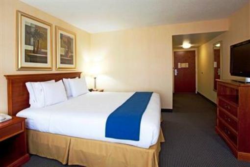 фото отеля Holiday Inn Express Buffalo Airport