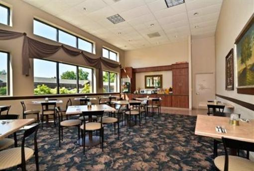 фото отеля BEST WESTERN New Oregon Motel