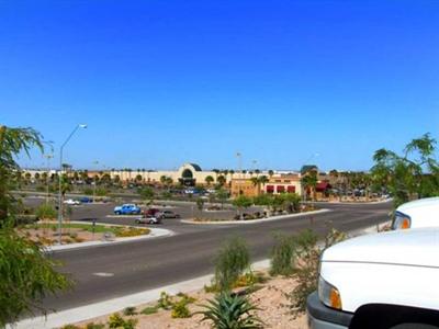 фото отеля Hampton Inn & Suites Yuma