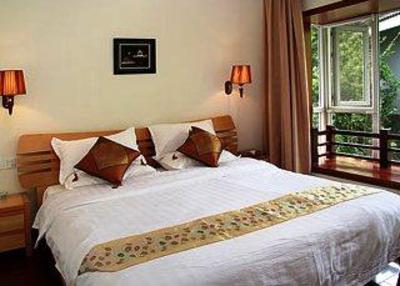 фото отеля Emei Heavenage Hot Spring Holiday Villa Emeishan
