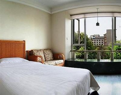 фото отеля Emei Heavenage Hot Spring Holiday Villa Emeishan