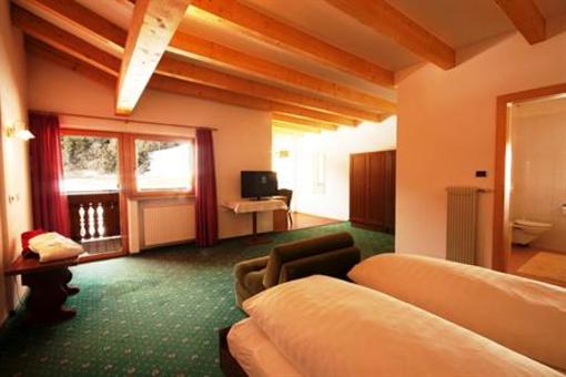 фото отеля Hotel Seehof Welsberg-Taisten