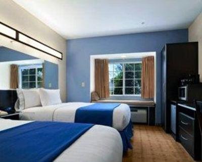фото отеля Microtel Inn & Suites Tuscaloosa-University