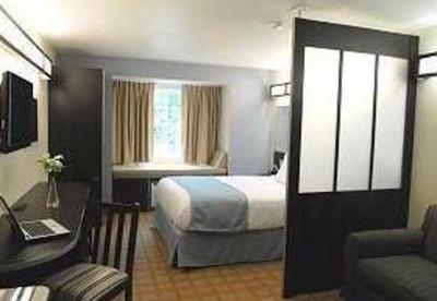фото отеля Microtel Inn & Suites Tuscaloosa-University