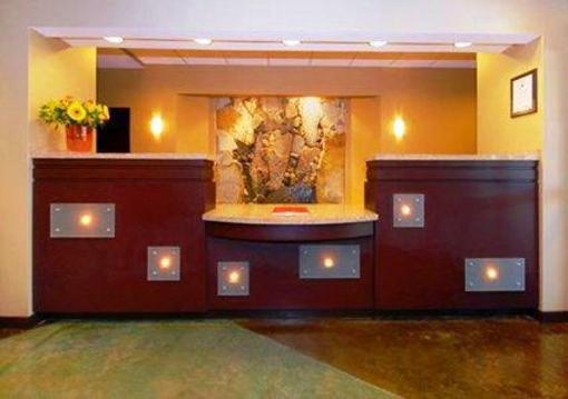 фото отеля Comfort Suites Perrysburg