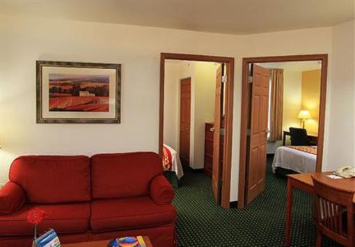 фото отеля Towneplace Suites East Lansing