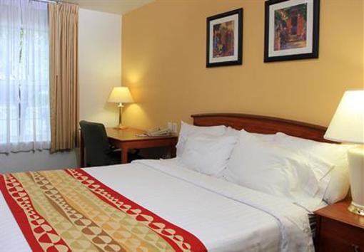 фото отеля Towneplace Suites East Lansing