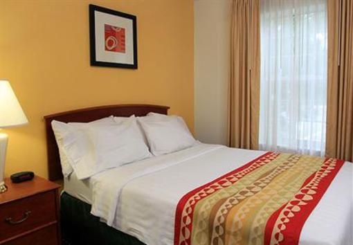фото отеля Towneplace Suites East Lansing