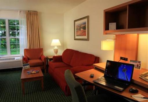 фото отеля Towneplace Suites East Lansing