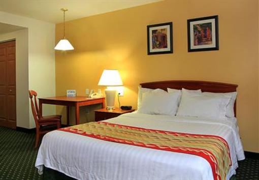 фото отеля Towneplace Suites East Lansing
