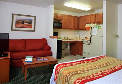 фото отеля Towneplace Suites East Lansing