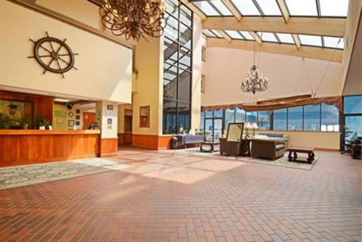 фото отеля BEST WESTERN Lakefront Hotel