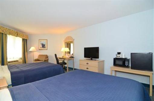 фото отеля BEST WESTERN Lakefront Hotel