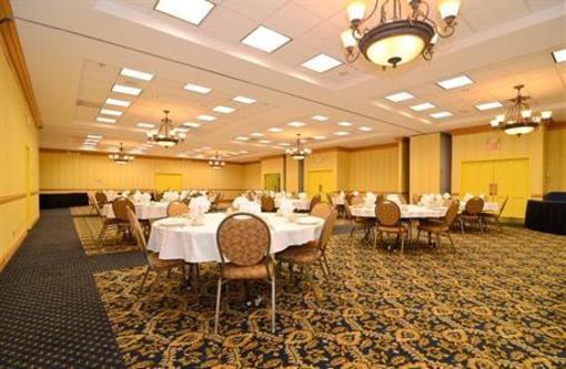 фото отеля BEST WESTERN Lakefront Hotel