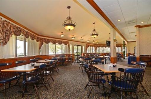 фото отеля BEST WESTERN Lakefront Hotel