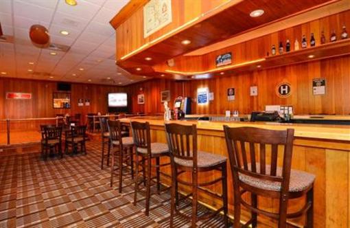 фото отеля BEST WESTERN Lakefront Hotel