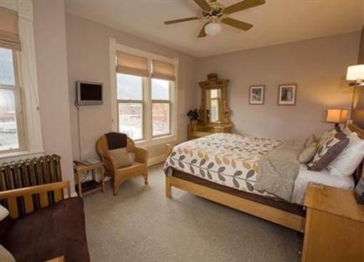 фото отеля Cloudside Inn