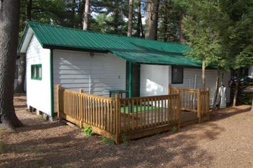 фото отеля The Elms Waterfront Cottages