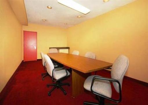 фото отеля Clarion Hotel West Springfield