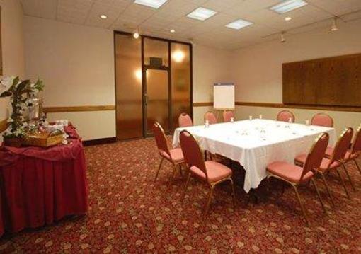 фото отеля Clarion Hotel West Springfield