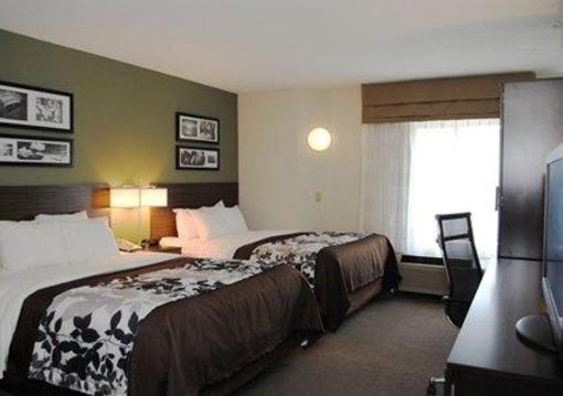 фото отеля Sleep Inn And Suites Queensbury