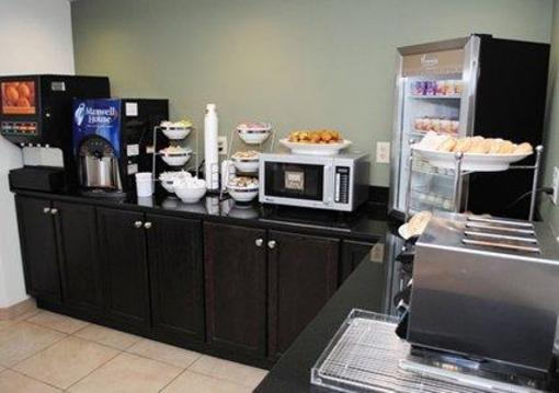 фото отеля Sleep Inn And Suites Queensbury
