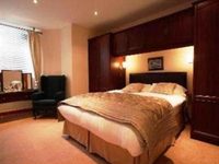 Redcliffe Hotel