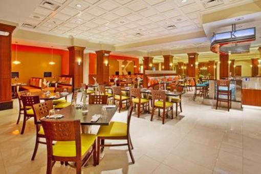 фото отеля Holiday Inn Hotel Dalton