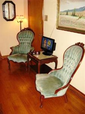 фото отеля Alla's Historical Bed & Breakfast Spa And Cabana