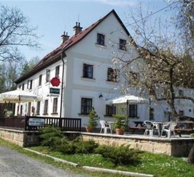 фото отеля Penzion - Restaurant Sportturia