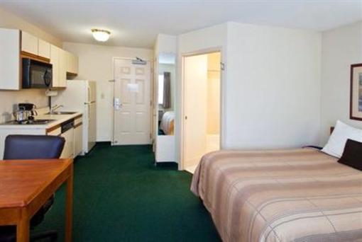 фото отеля Candlewood Suites East Lansing (Michigan)