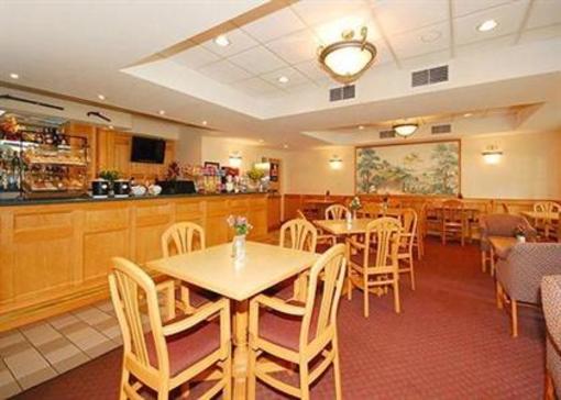фото отеля Comfort Inn and Suites Colonial