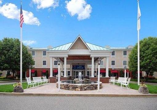 фото отеля Comfort Inn and Suites Colonial