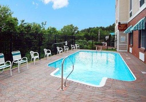 фото отеля Comfort Inn and Suites Colonial