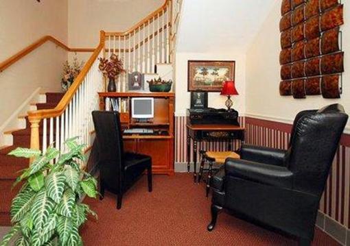 фото отеля Comfort Inn and Suites Colonial