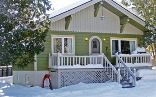 фото отеля Chalets Le Village Suisse