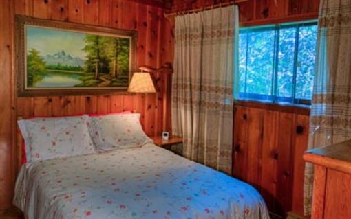 фото отеля Chalets Le Village Suisse