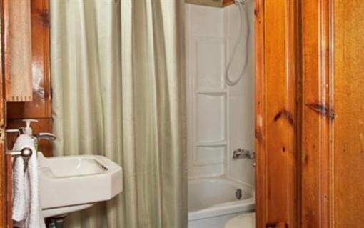 фото отеля Chalets Le Village Suisse