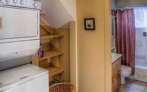 фото отеля Chalets Le Village Suisse