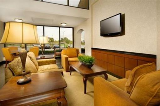 фото отеля Drury Inn & Suites Westport-St. Louis