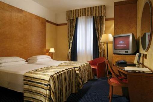 фото отеля Hotel Plaza Padova