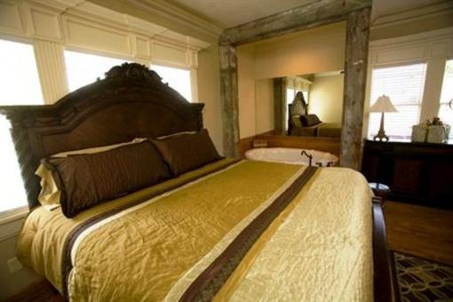фото отеля Branson House Bed and Breakfast Inn