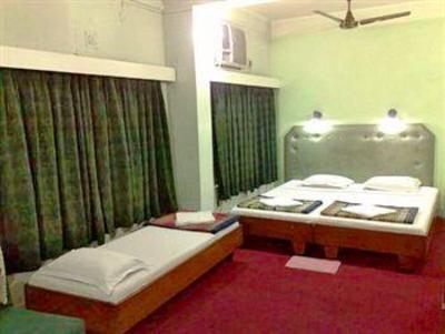 фото отеля Circular Hotel Kolkata