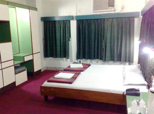 фото отеля Circular Hotel Kolkata