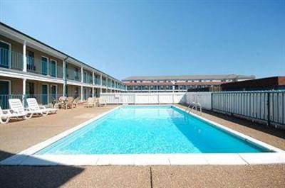фото отеля Travel Inn Beaumont