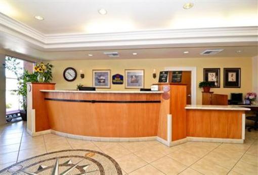 фото отеля Best Western Desert Inn West Yellowstone
