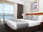 фото отеля Wyndham Vacation Resorts Asia Pacific Kirra Beach